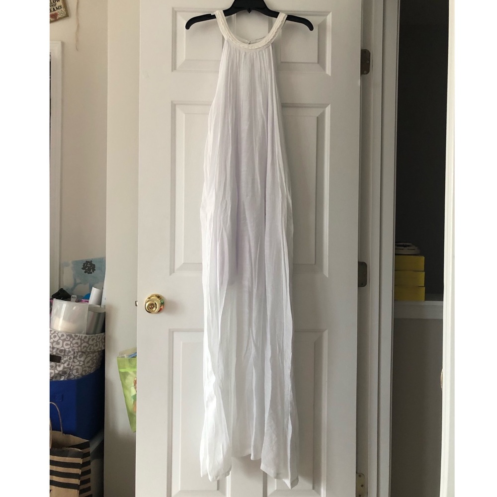 White maxi dress